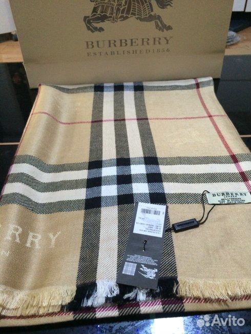 Шарф burberry. Шарф Burberry 19000216. Палантин Burberry cachemire. Палантин Burberry 122g9797. Burberry шарф кашемир.