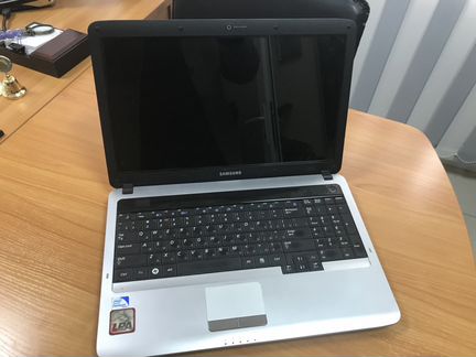 Продаю ноутбук SAMSUNG