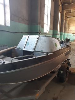 Лодка Тактика-430 дсм с мотором
