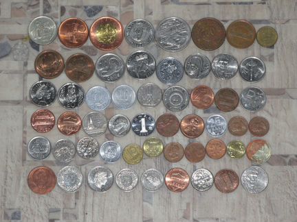 Нумизмат. Монеты с разных стран 55 штук
