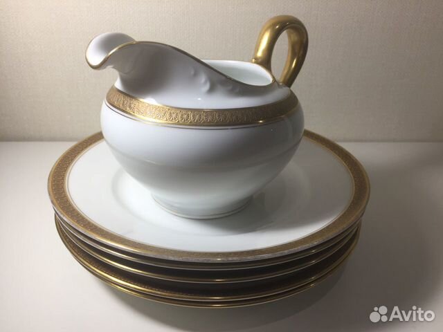 Фарфоровый молочник и тарелки 1914 г.соусник с тар