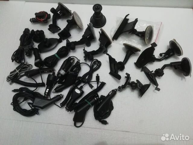 Крепления и зу для навигаторов, видеорегистраторов