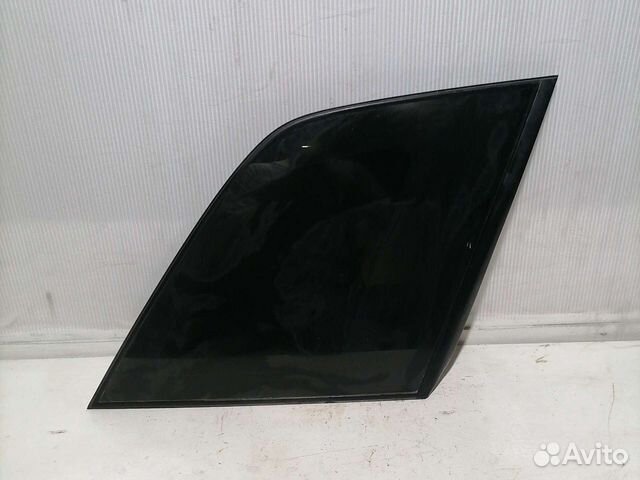 Стекло заднее правое глухое Suzuki Grand Vitara 2