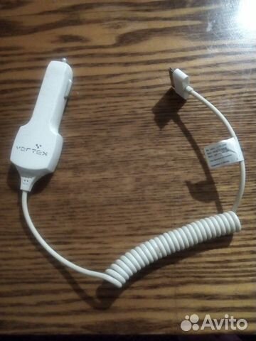 Зарядное устройство на айфон 4-4s в прикуриватель