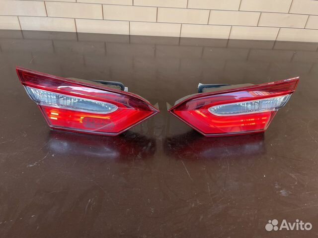 Фонарь правая левая Toyota Camry v70 2018-2021