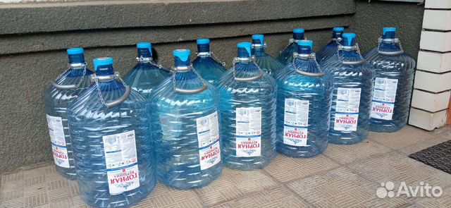 Продам 19 литровые пластиковые бутыли Сделаны надё