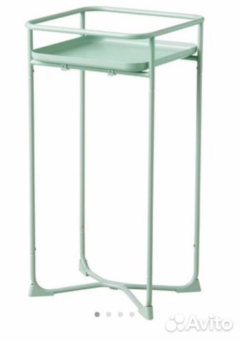 Пьедестал для цветов