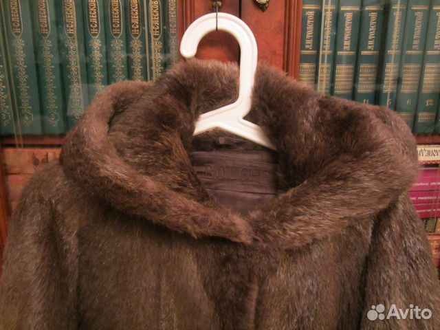 Шуба (автоледи) из бобра 44-48р Франция Boucher Шуба (автоледи) из бобра 44-48р Франция Boucher