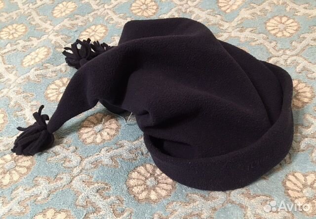 Детские шапки разные, манишки, шарфы, перчатки