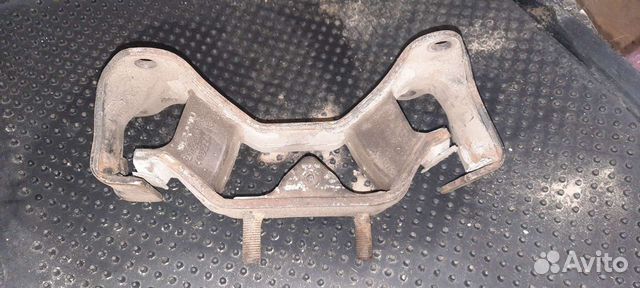 Подушка АКПП Subaru Legacy BL5