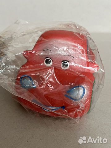 Резиновая игрушка Машинка