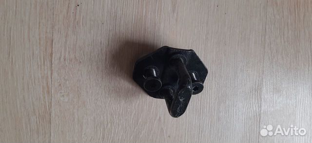 Петля замка багажника BMW X3 E83