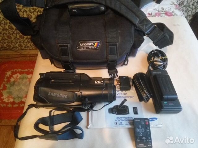 Видеокамера Samsung VP-U12