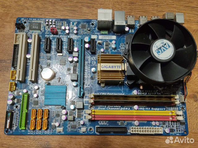 Материнская плата Gigabyte + Xeon 5472 + озу 4 Гб