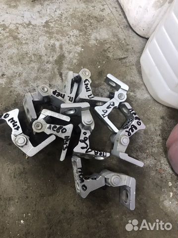 Volkswagen polo sedan петли двери