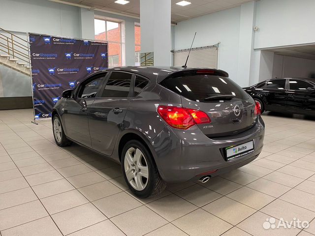 Opel Astra 1.4 МТ, 2011, 214 000 км