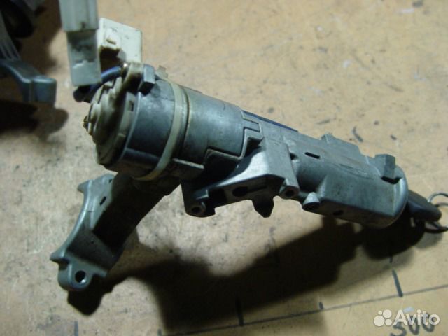 Замок зажигания Toyota land cruiser 95 99г Замок зажигания Toyota land cruiser 95 99г
