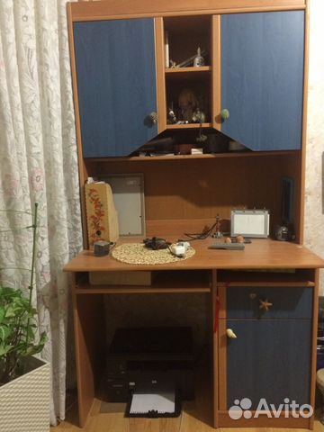 Письменный стол для ребенка Письменный стол для ребенка