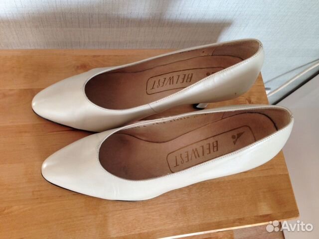 Туфли цвета слоновой кости Туфли цвета слоновой кости