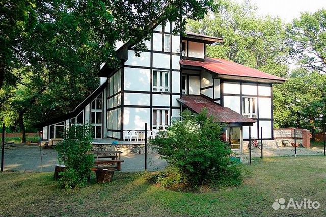 

Коттедж 550 м² на участке 18 сот.