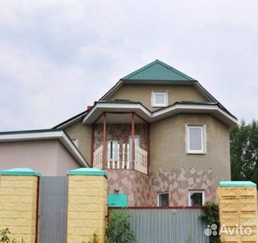 

Коттедж 450 м² на участке 18 сот.