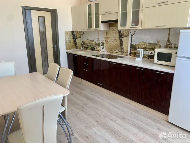 

2-к. квартира, 72 м², 2 кровати