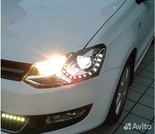 Передние фары Фольксваген Поло 2009-2018 модель-2