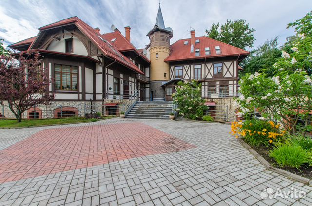 5-к квартира, 380 м², 1/3 эт. 5-к квартира, 380 м², 1/3 эт.