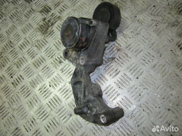 Кронштейн генератора Фольксваген Транспортер Т4 Кронштейн генератора Фольксваген Транспортер Т4