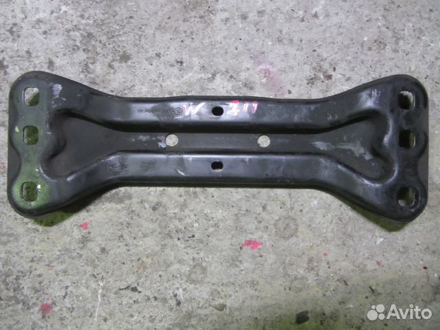 Кронштейн опоры АКПП кпп 2112420601 Mercedes W211 Кронштейн опоры АКПП кпп 2112420601 Mercedes W211
