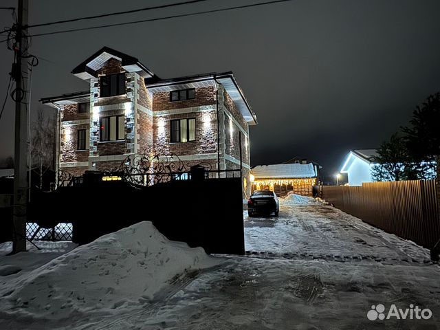 

5-к. дом, 320 м²