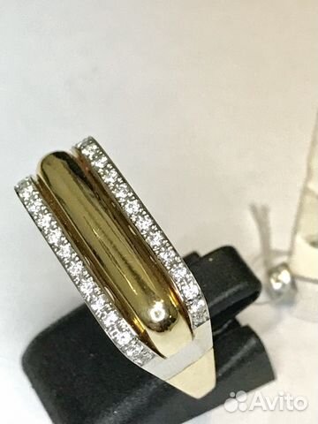 Золотая печатка с бриллиантами Золотая печатка с бриллиантами