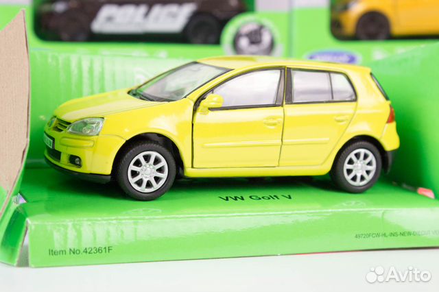 Модель VW Golf V Welly масштаб 1:34