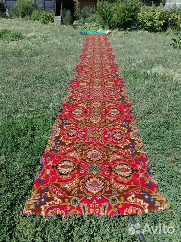 Красная чистошерстяная ковровая дорожка