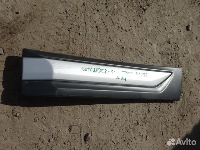 Накладка задней левой двери Mitsubishi Outlander 3