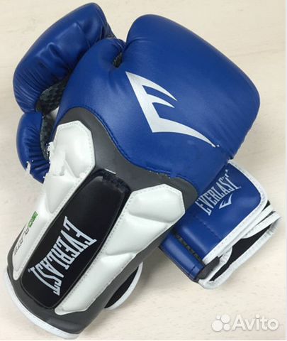 Боксерские перчатки everlast Боксерские перчатки everlast