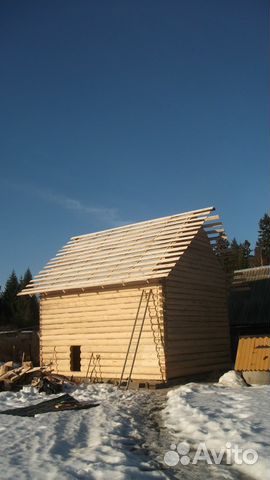 Сруб в лапу 8x6, фронтоны рубленые, крыша двускатн