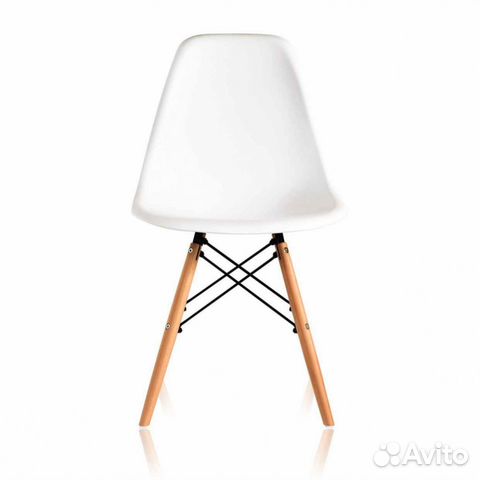 Стулья Eames белые, новые Стулья Eames белые, новые
