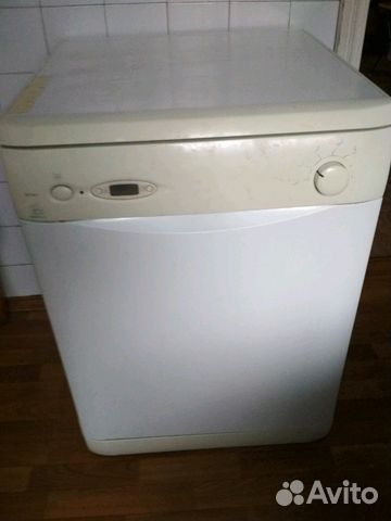 Посудомоечная машина Ariston LSE 730 T