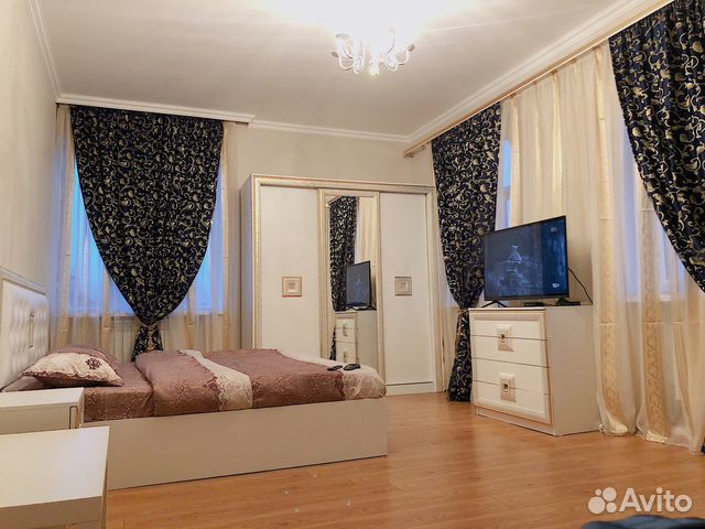 2-к квартира, 70 м², 2/3 эт.