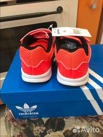 Кроссовки adidas, оригинал Кроссовки adidas, оригинал