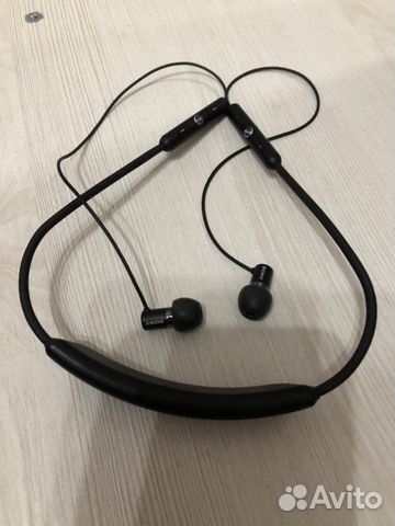 Беспроводные наушники Sony