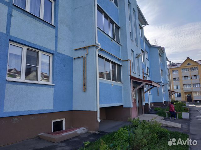 1-к квартира, 40 м², 1/3 эт.