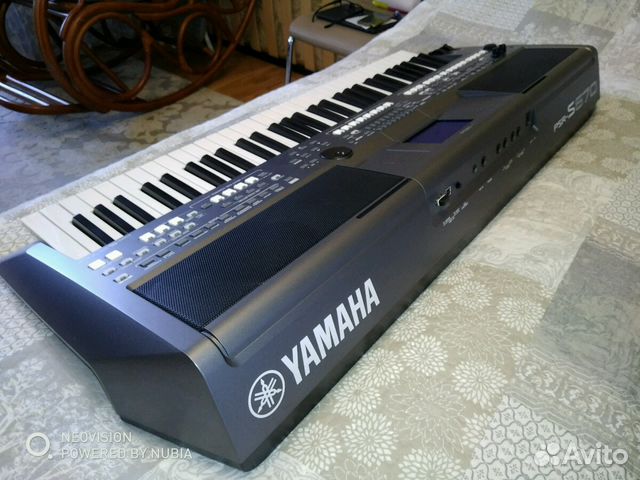 Синтезатор Yamaha PSR-S670