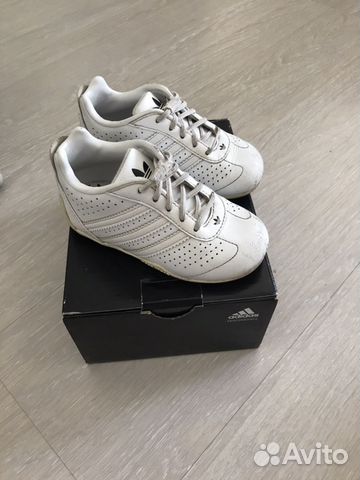 Кроссовки adidas 22 размер