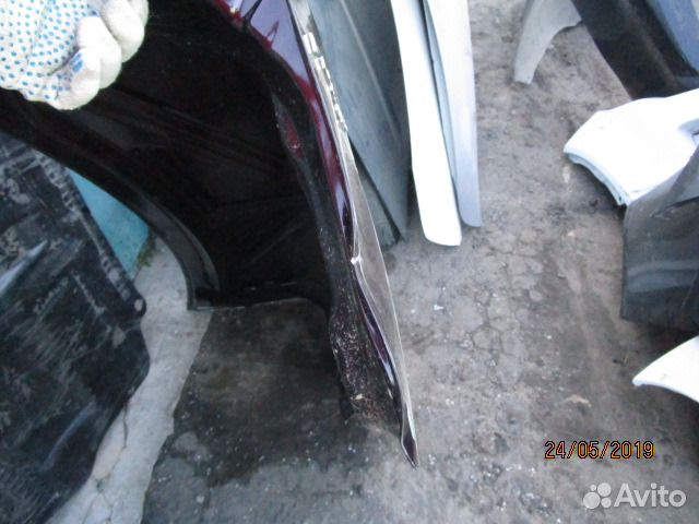 Крышка багажника Ford Focus 2 1353382 Крышка багажника Ford Focus 2 1353382