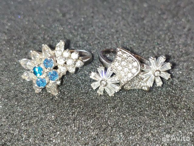 Серебряные кольца и подвески с цирконом