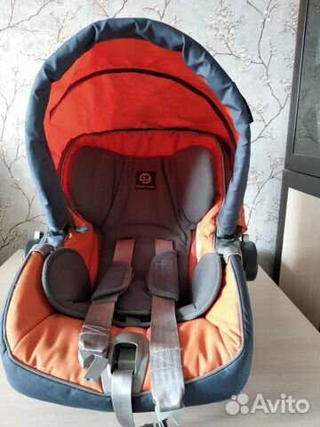 Автомобильно кресло для детей с рождения Автомобильно кресло для детей с рождения
