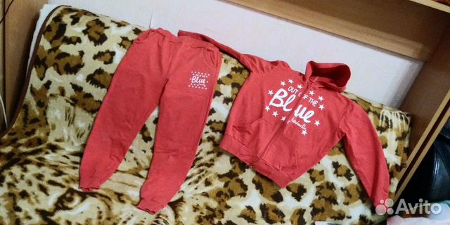 Спортивный костюм на девочку 6-8 лет Спортивный костюм на девочку 6-8 лет