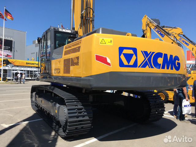 Xcmg 335. XCMG xe335c. Экскаватор XCMG xe335c. XCMG 225 экскаватор гусеничный. XCMG xe55d ковш 3м.